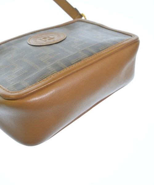 FENDI กระเป๋าสะพาย