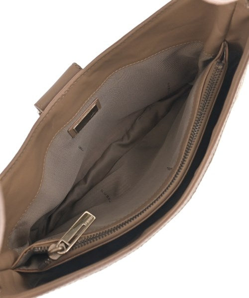 FENDI กระเป๋าถือ