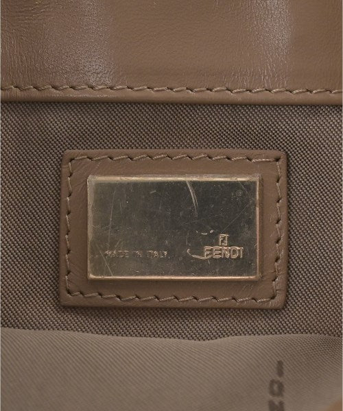 FENDI กระเป๋าถือ