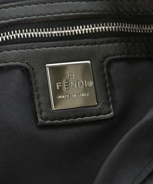 FENDI กระเป๋าถือ