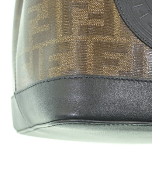 FENDI กระเป๋าสะพาย