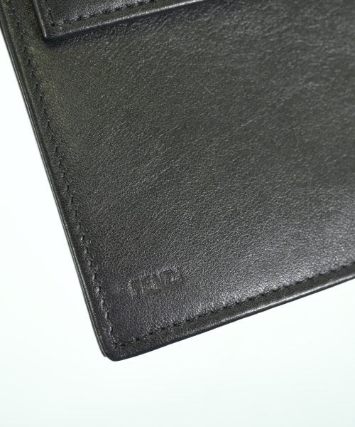 FENDI กระเป๋าสะพาย