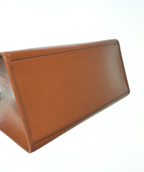 FENDI กระเป๋าถือขนาดใหญ่