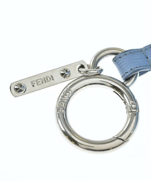 FENDI เครื่องประดับบนกระเป๋า