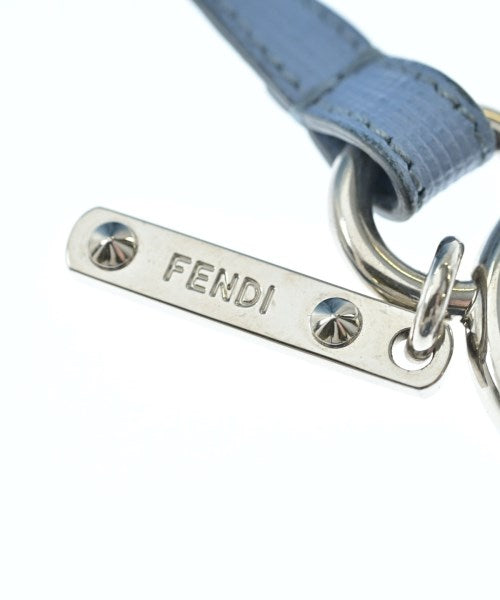 FENDI เครื่องประดับบนกระเป๋า