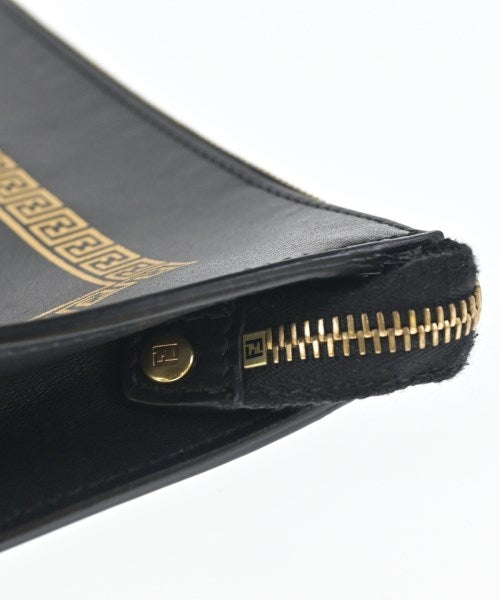FENDI คลัตช์