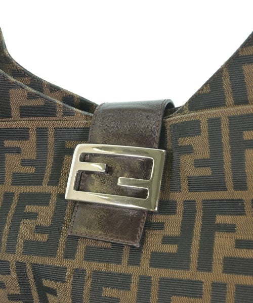 FENDI กระเป๋าสะพาย
