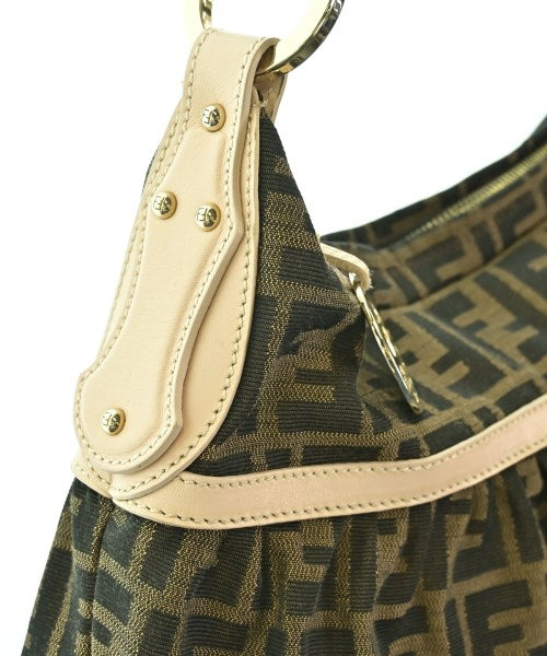 FENDI กระเป๋าสะพาย