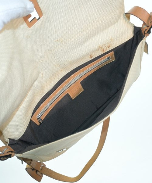 FENDI กระเป๋าสะพาย