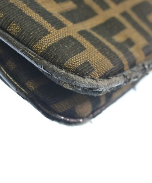 FENDI กระเป๋าถือ
