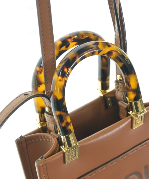 FENDI กระเป๋าสะพาย