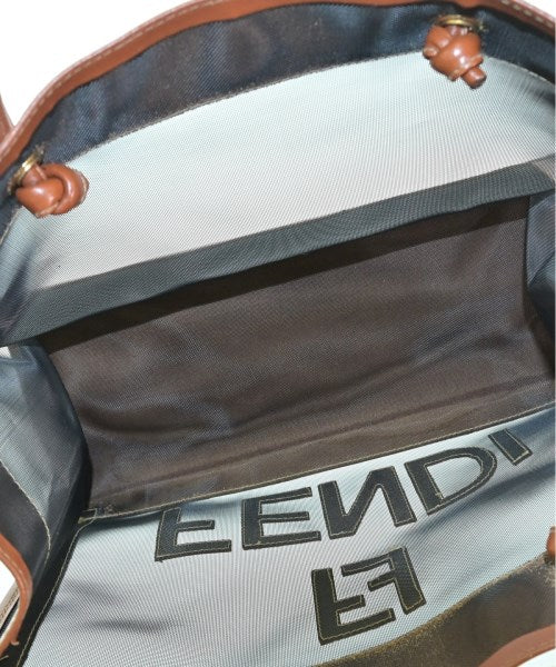 FENDI กระเป๋าสะพาย