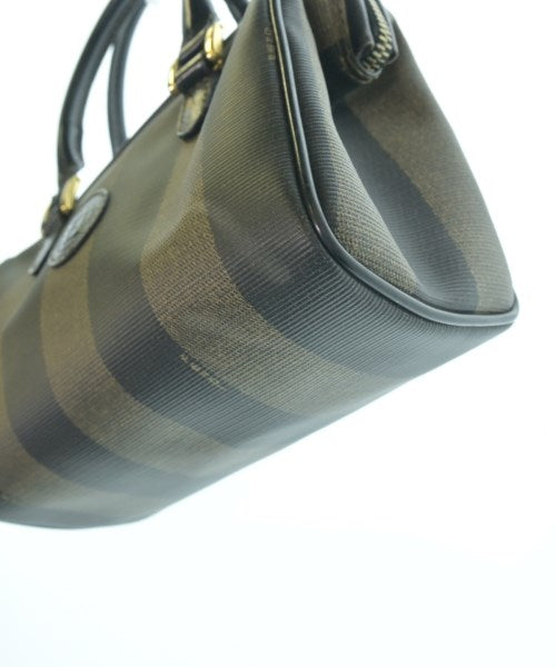 FENDI กระเป๋าใส่อุปกรณ์ขนาดใหญ่