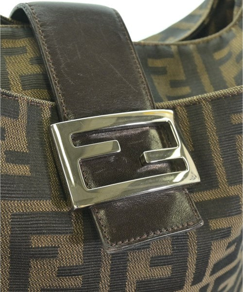 FENDI กระเป๋าสะพาย