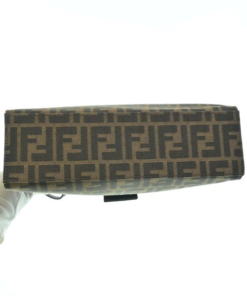 FENDI กระเป๋าถือขนาดใหญ่