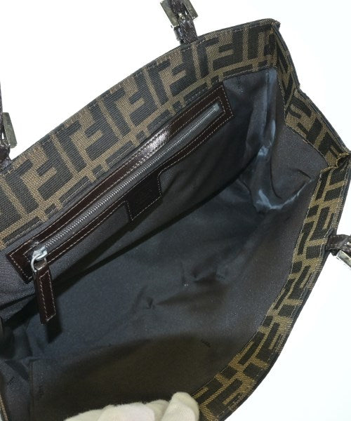 FENDI กระเป๋าถือขนาดใหญ่