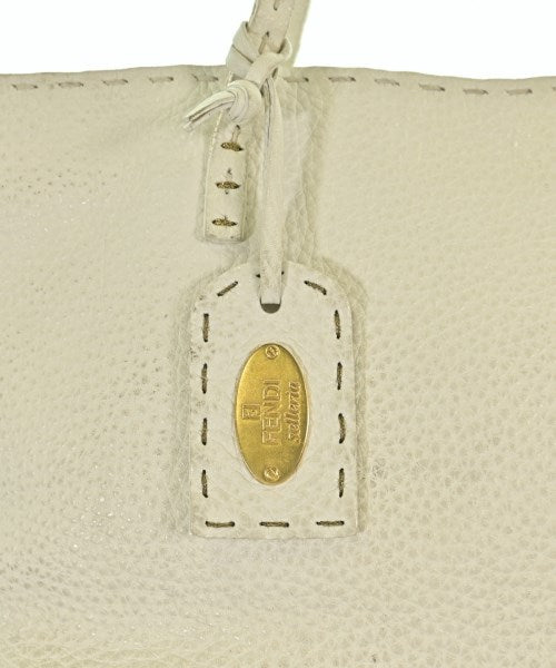 FENDI กระเป๋าถือ