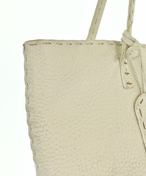 FENDI กระเป๋าถือ