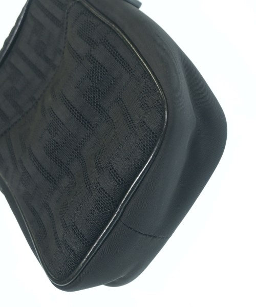 FENDI กระเป๋าสะพาย