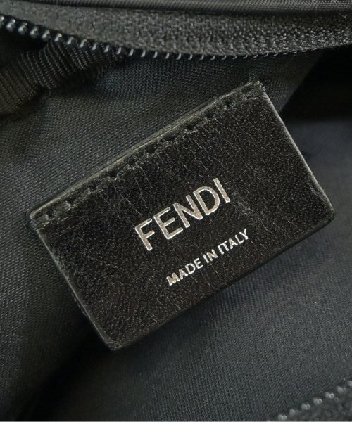 FENDI กระเป๋าสะพาย