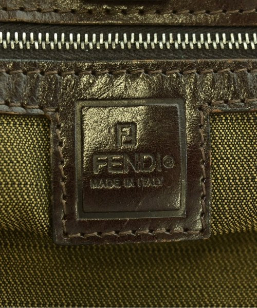 FENDI กระเป๋าถือขนาดใหญ่