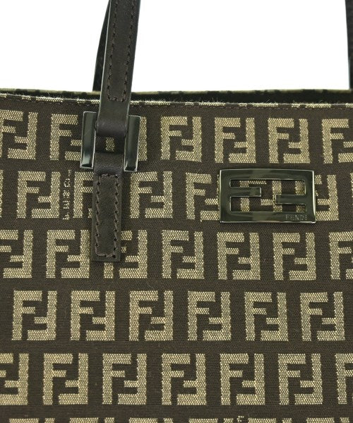 FENDI กระเป๋าถือขนาดใหญ่