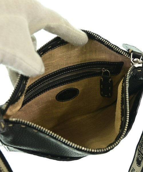 FENDI กระเป๋าสะพาย