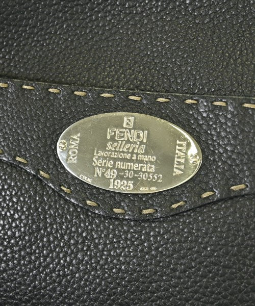 FENDI กระเป๋าสะพาย