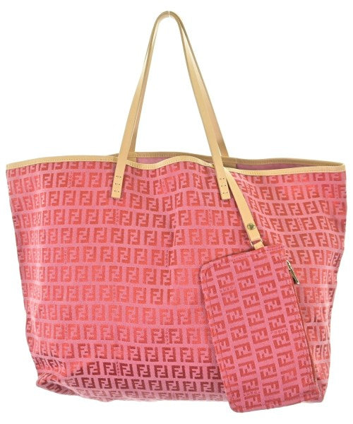 FENDI กระเป๋าถือขนาดใหญ่
