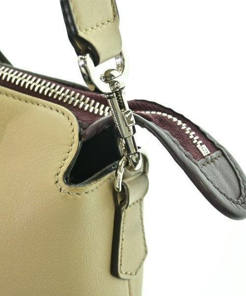 FENDI กระเป๋าถือ
