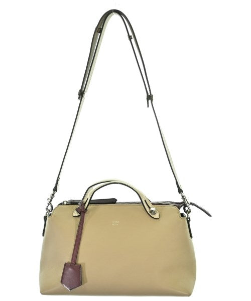 FENDI กระเป๋าถือ