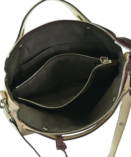 FENDI กระเป๋าถือ