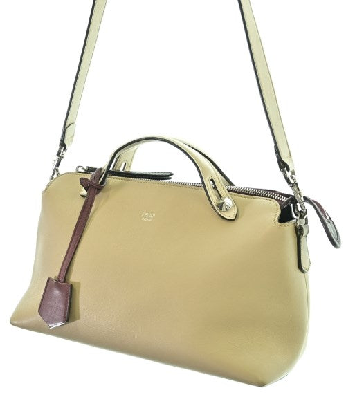 FENDI กระเป๋าถือ