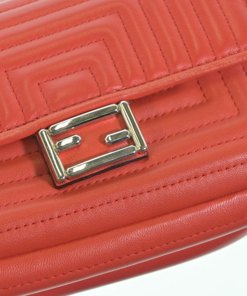 FENDI กระเป๋าสะพาย