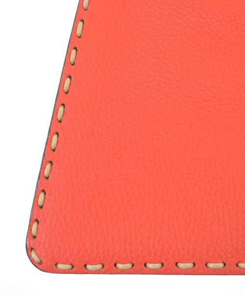 FENDI กระเป๋าถือ