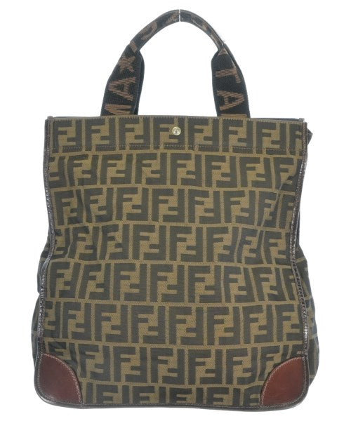 FENDI กระเป๋าถือขนาดใหญ่