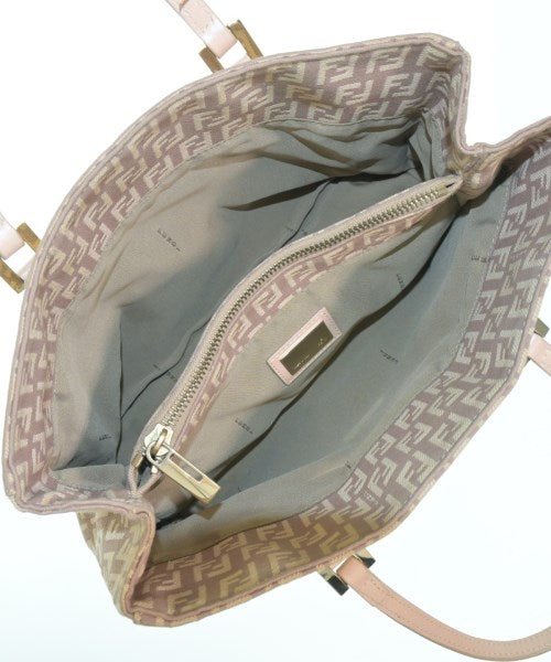 FENDI กระเป๋าถือขนาดใหญ่