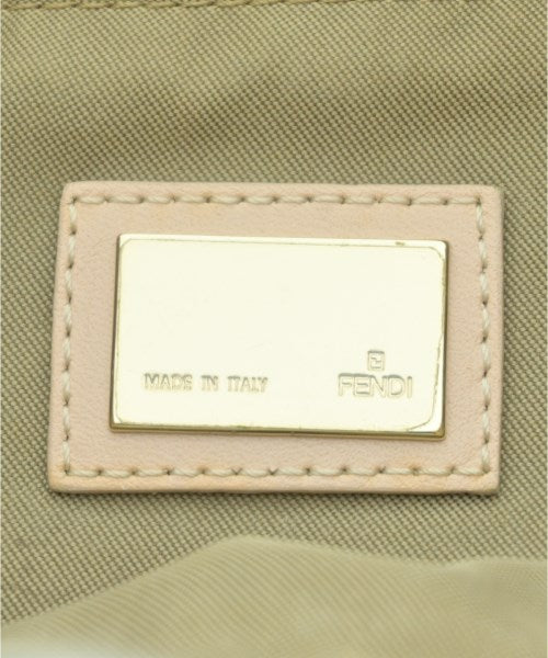 FENDI กระเป๋าถือขนาดใหญ่