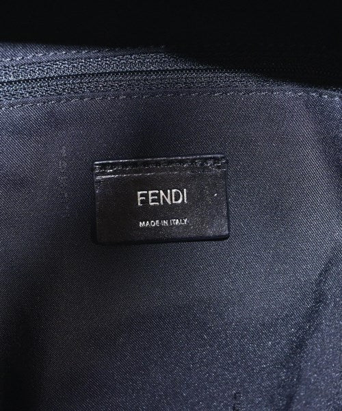 FENDI เป้สะพายหลัง
