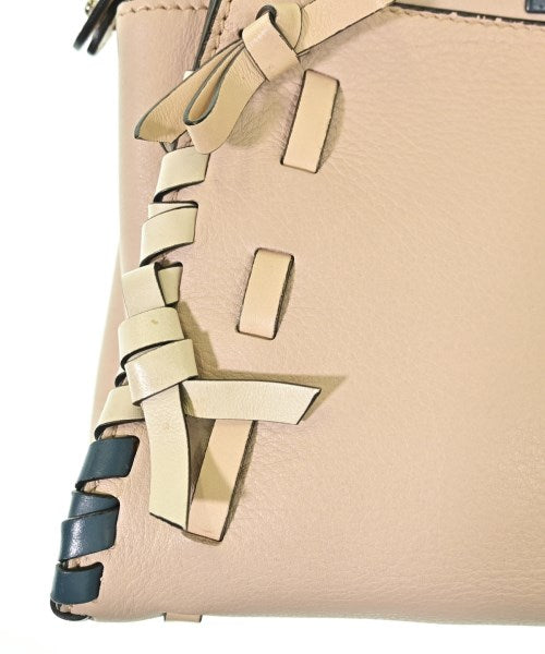 FENDI กระเป๋าสะพาย