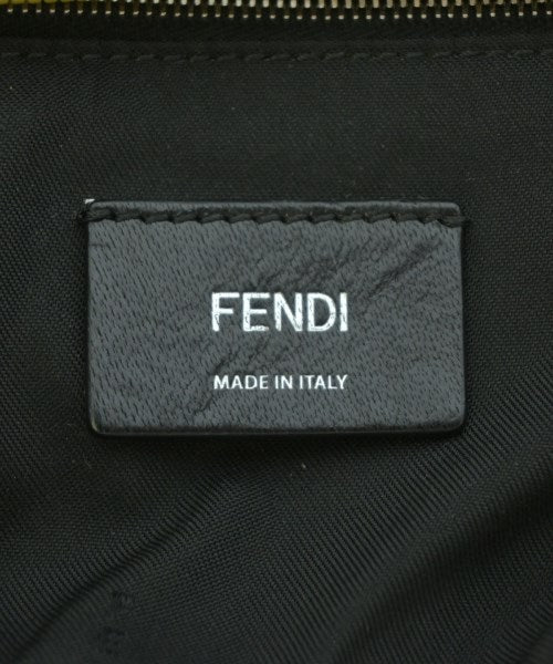 FENDI เป้สะพายหลัง