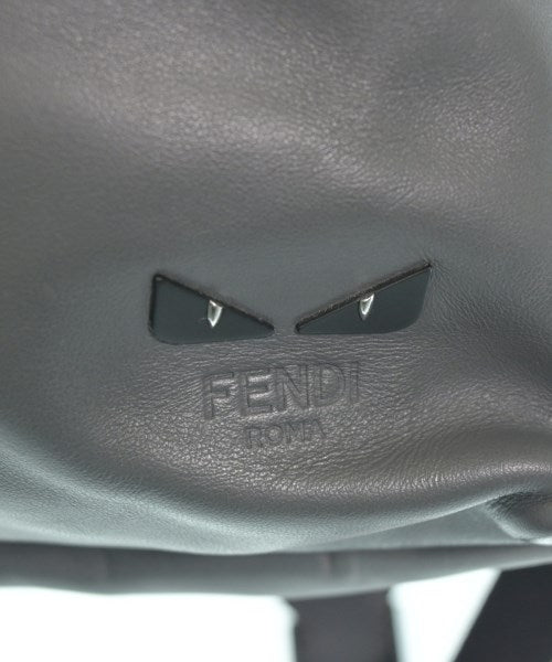 FENDI เป้สะพายหลัง
