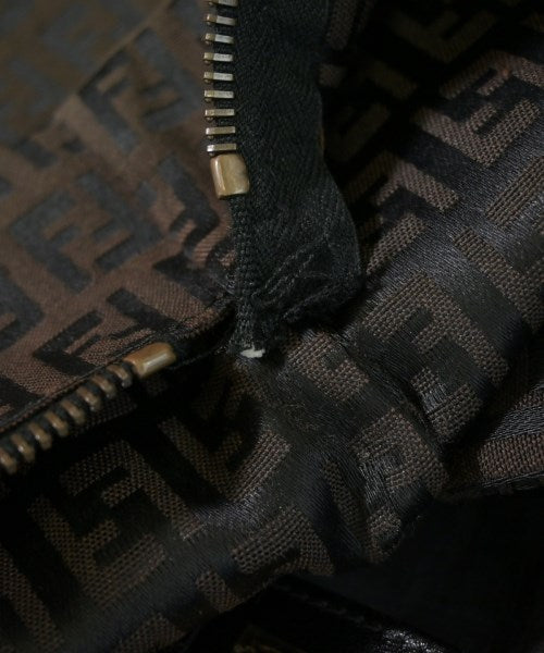 FENDI กระเป๋าถือขนาดใหญ่