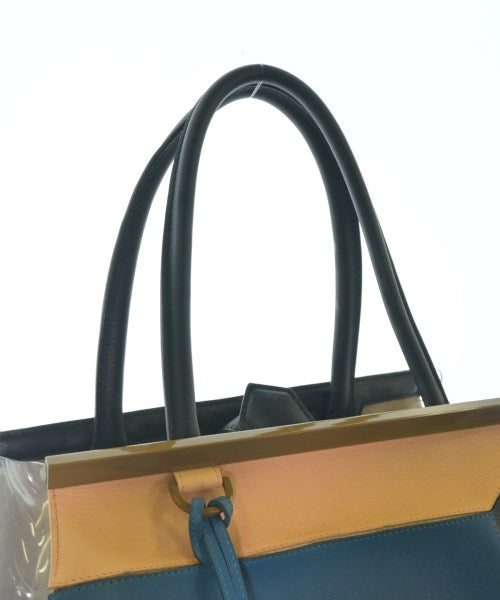 FENDI กระเป๋าถือ