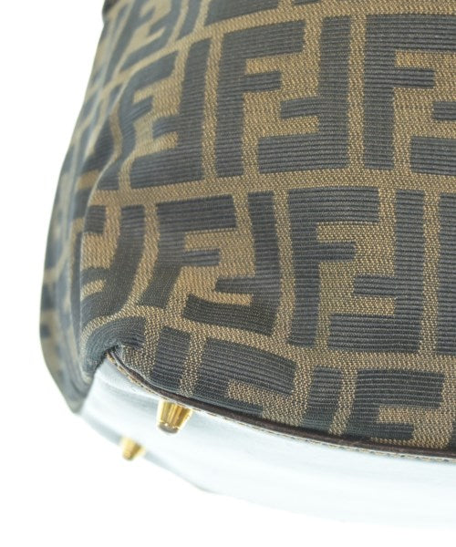 FENDI กระเป๋าถือ