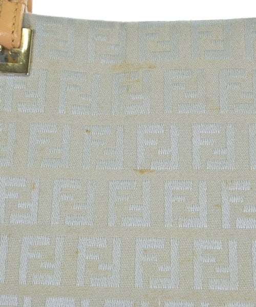 FENDI กระเป๋าถือขนาดใหญ่