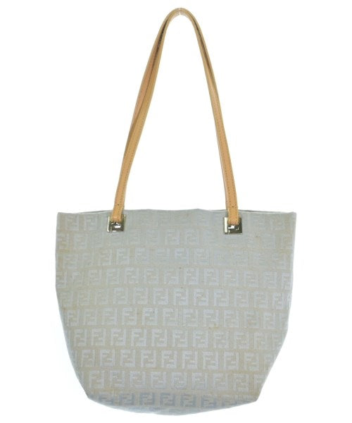 FENDI กระเป๋าถือขนาดใหญ่