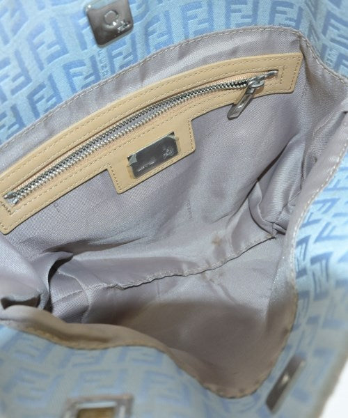 FENDI กระเป๋าถือขนาดใหญ่