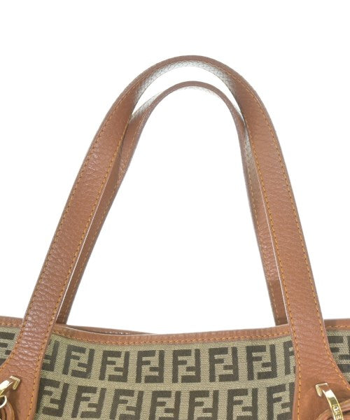 FENDI กระเป๋าถือ