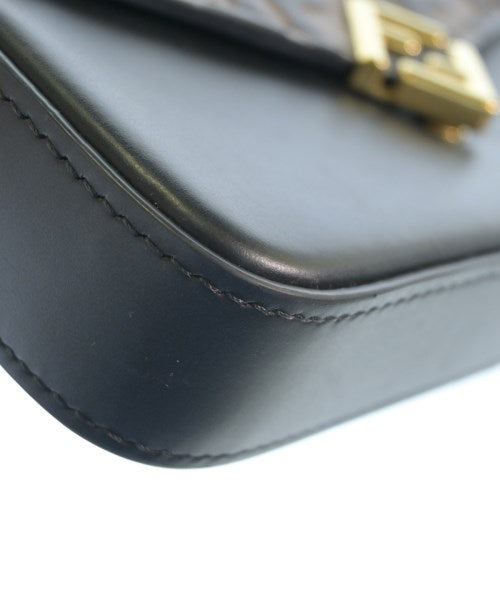 FENDI กระเป๋าสะพาย